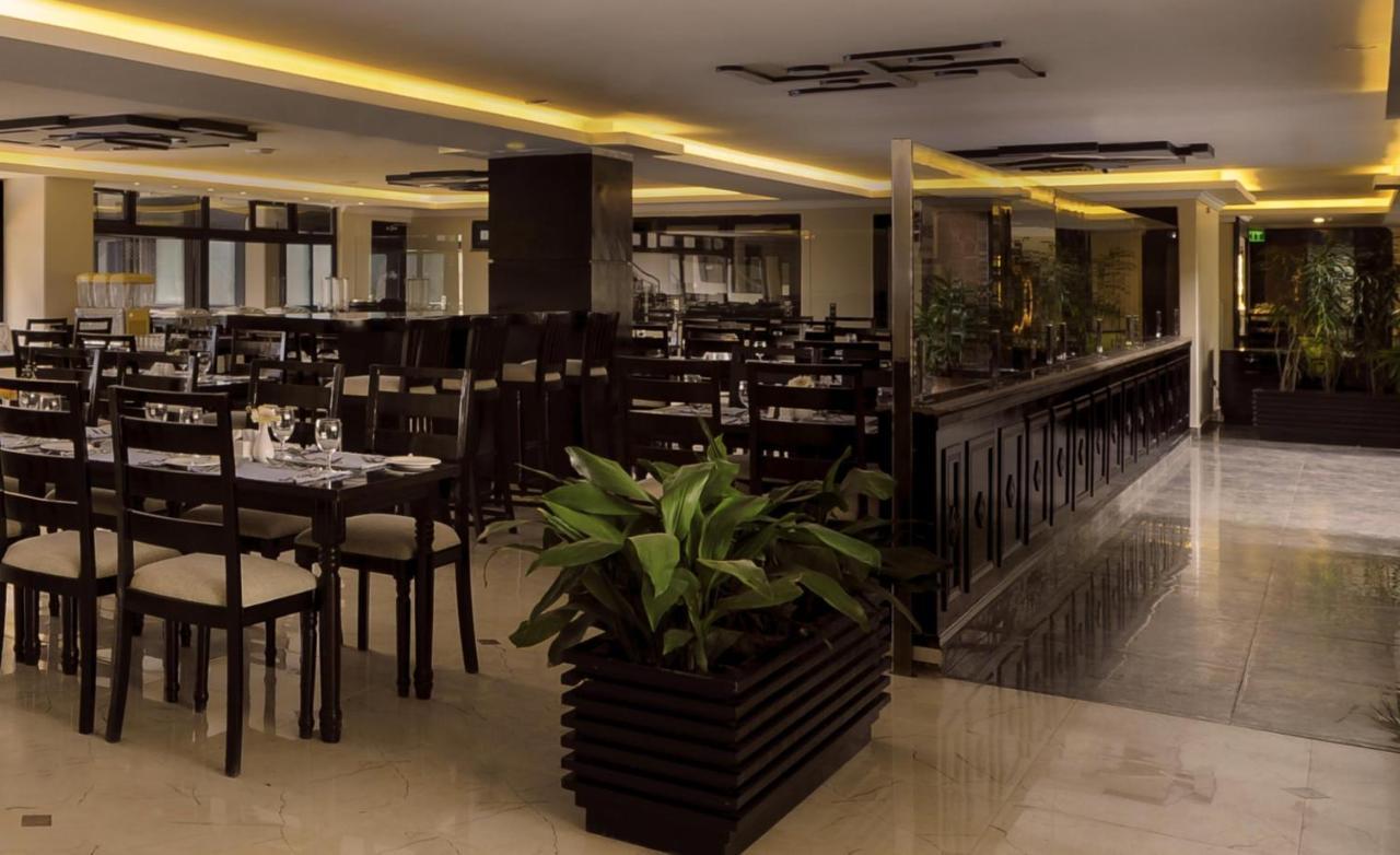 Bnb Royal Tourist House Kathmandu Esterno foto