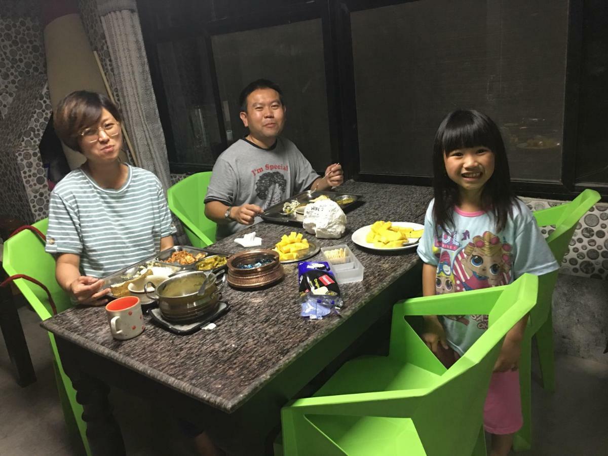 Bnb Royal Tourist House Kathmandu Esterno foto