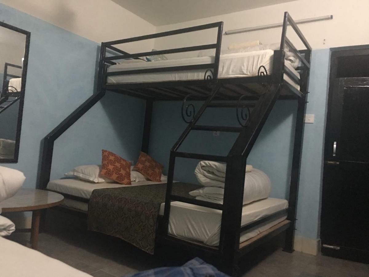 Bnb Royal Tourist House Kathmandu Esterno foto